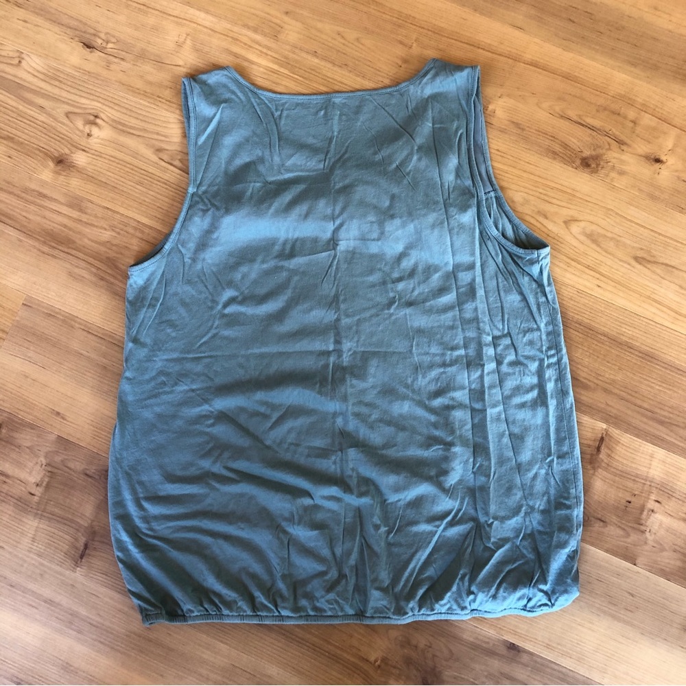 LOFT Dot Ruffle Tank - Picture 7 of 7